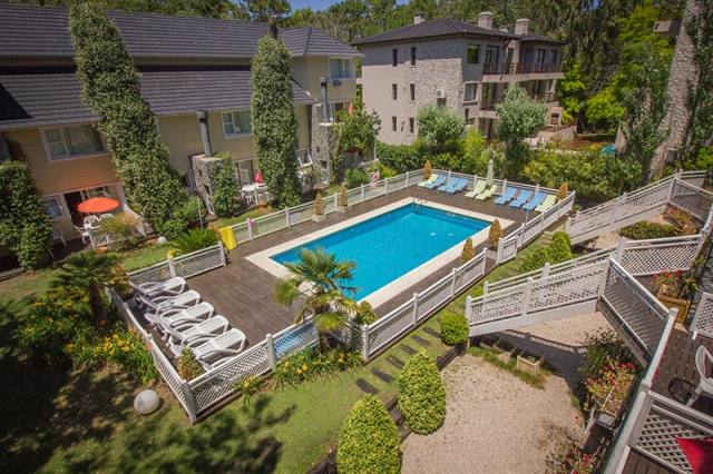 Complejo Arbol del Cielo - CheckinFans