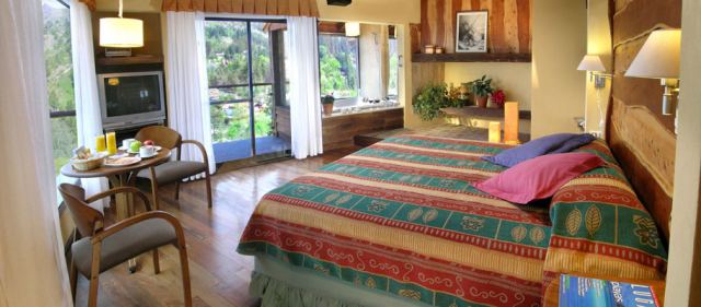 Suites de la Colina - CheckinFans