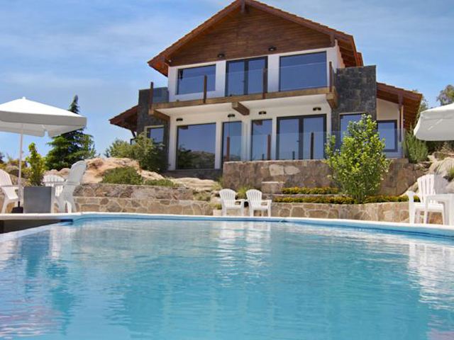 Suites de la Colina - CheckinFans